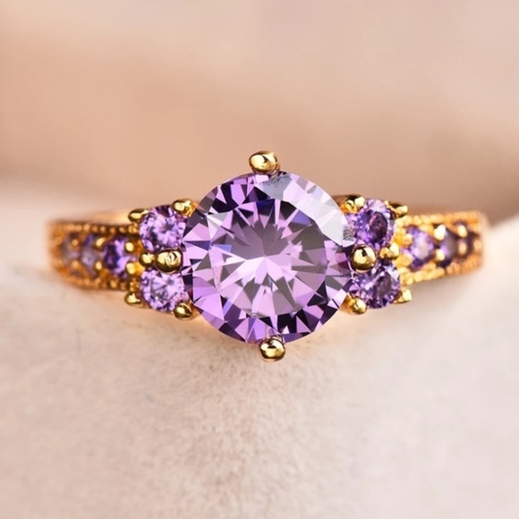 NEW Luxury Dainty Purple Crystal Stone Ring - Picture 6 of 8
